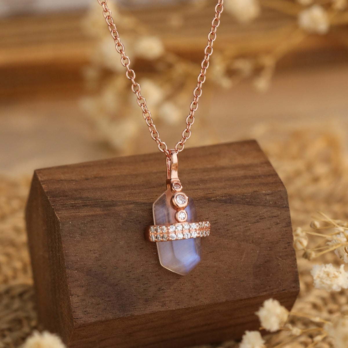 Náhrdelník Emma s měsíčním kamenem