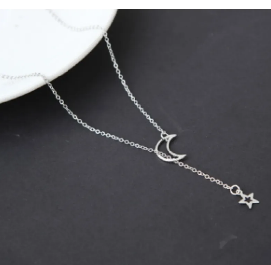 Krátký náhrdelník s hvězdou Měsíce